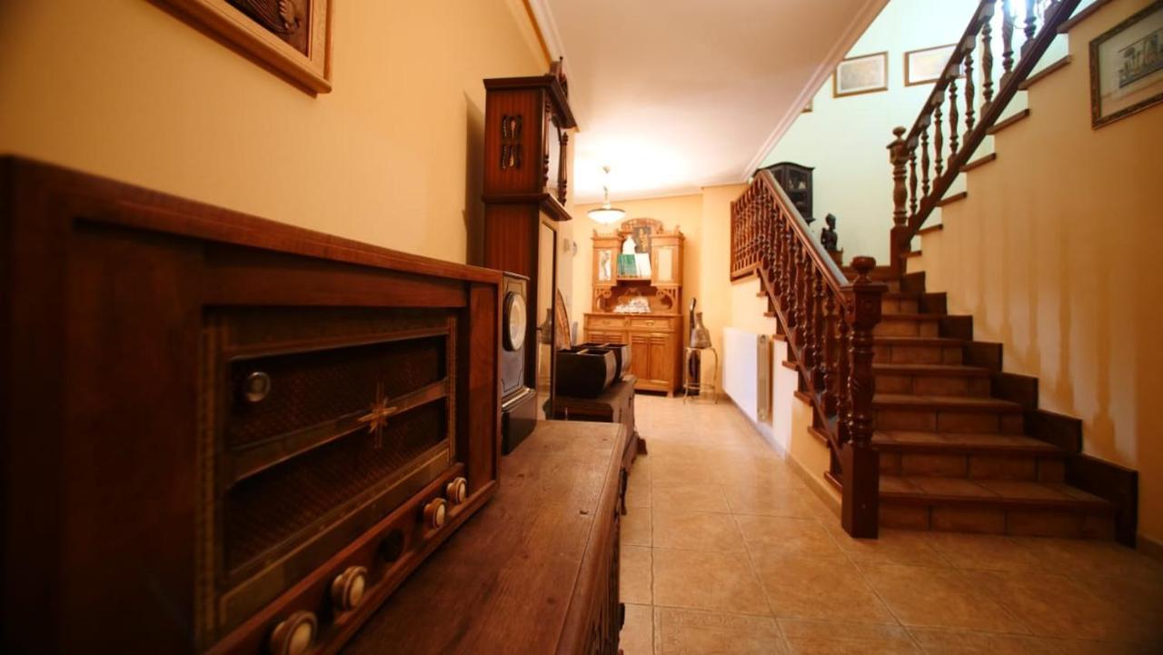 Casa Rural Plaza Vieja Saldana Exterior photo